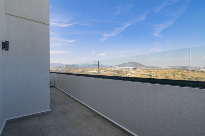LOMAS VERDES 6TA SECCION, 4 Habitaciones Habitaciones, ,4 BathroomsBathrooms,Departamento,En Venta,1141