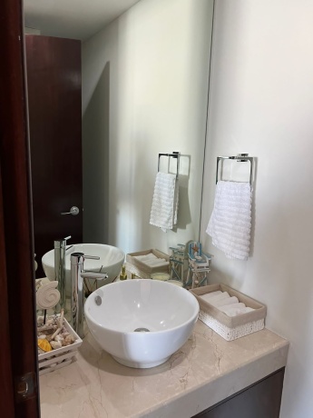 HACIENDA DE LAS PALMAS, 3 Habitaciones Habitaciones, ,3 BathroomsBathrooms,Departamento,En Venta,1184