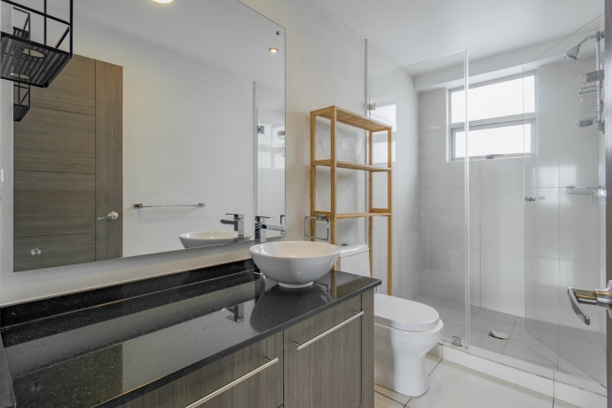 LOMAS VERDES, 3 Habitaciones Habitaciones, ,2 BathroomsBathrooms,Departamento,En Venta,1013